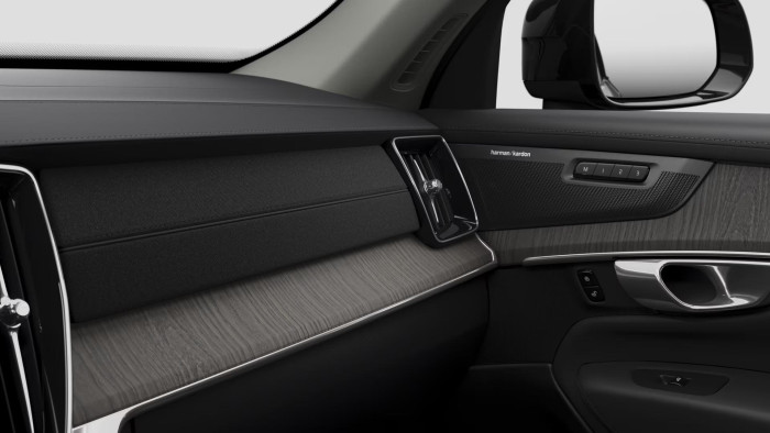 Volvo XC90 B5 AWD DARK PLUS