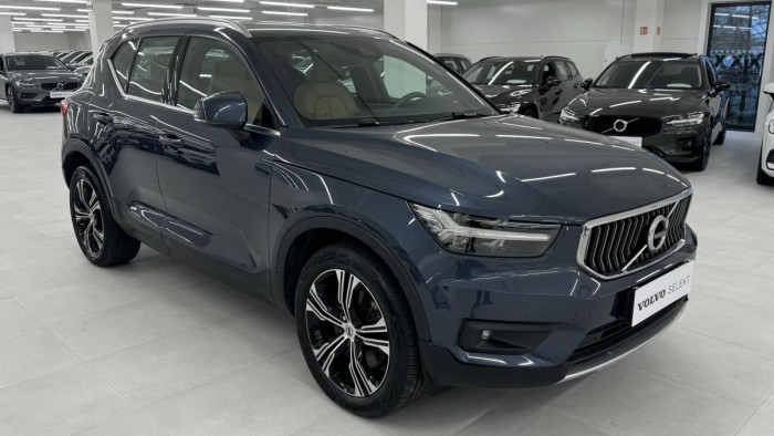Volvo XC40 T5 TWINe INSCRIPTION REZERVACE