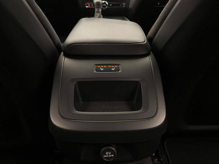 Volvo V60 CC D4 AWD MOMENTUM AUT 2.0 d CC CC Momentum