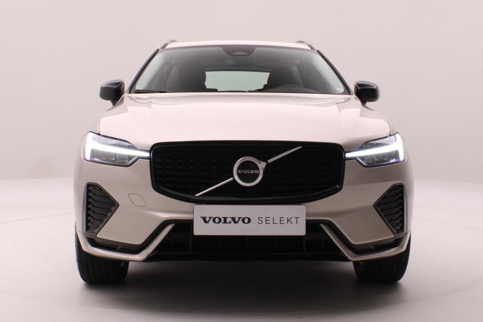 Volvo XC60 B4 AWD DARK PLUS AUT CZ