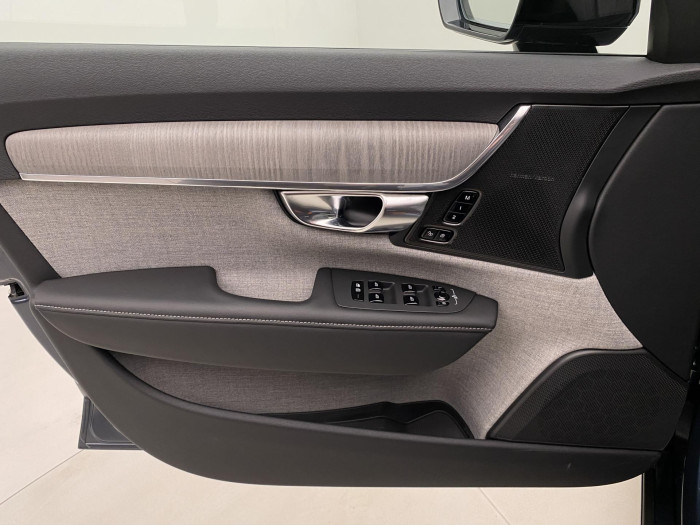 Volvo V90 T6 AWD DARK PLUS AUT