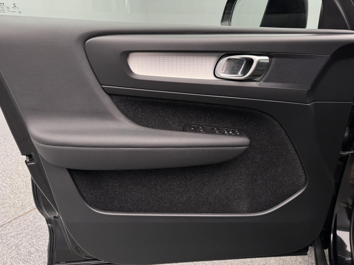 Volvo XC40 T5 AWD MOMENTUM PRO AUT 2.0 Momentum