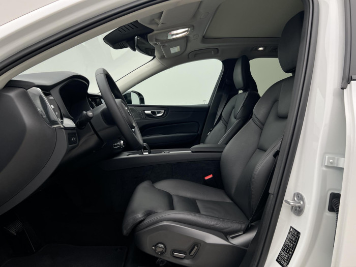 Volvo XC60 T6 AWD RECHARGE PLUS DARK AUT