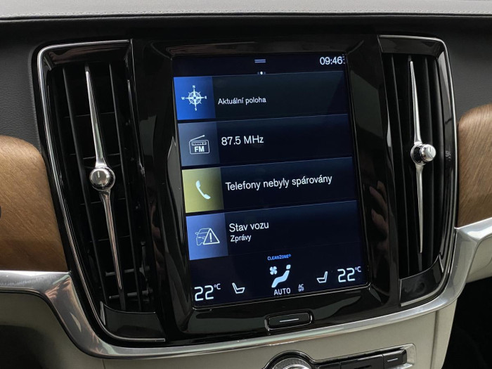 Volvo V90 D4 INSCRIPTION AUT REZERVACE 2.0 d