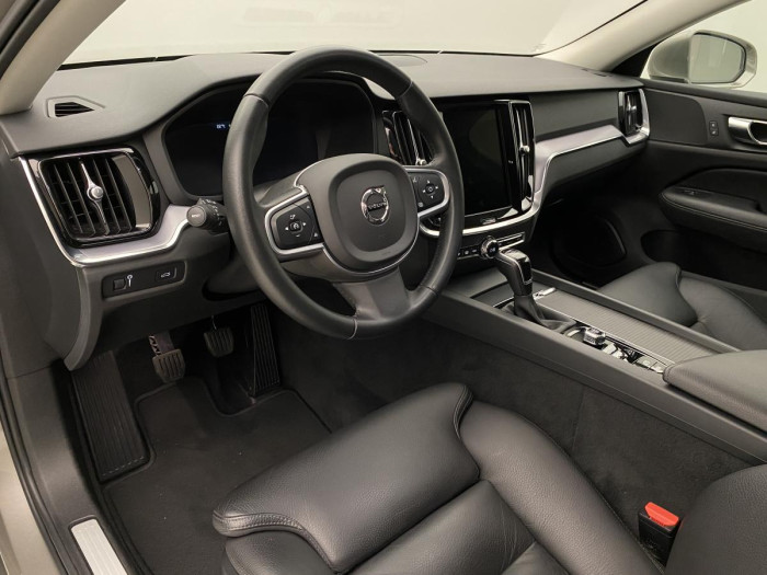 Volvo V60 D3 MOMENTUM REZERVACE 2.0 d Momentum