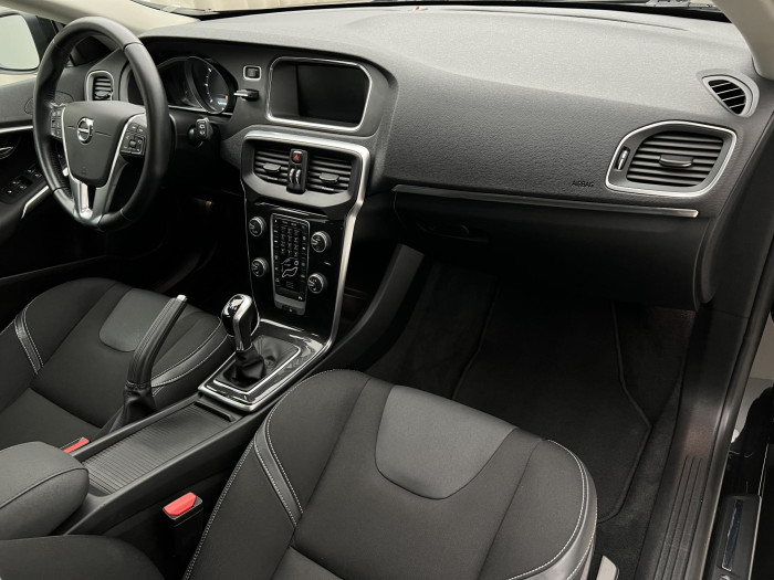 Volvo V40 D4 MOMENTUM AUT 2.0 d Momentum