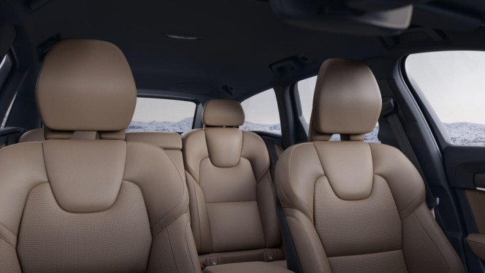 Volvo V90 B4 AWD AUT CROSS COUNTRY PLUS 2.0 Plus