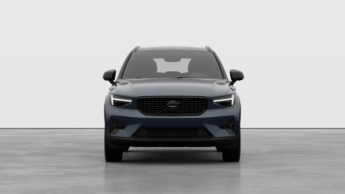 Volvo XC40 B4 AUT PLUS BLACK EDITION