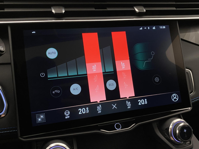 Lynk & Co 01 PHEV DCT AUT 1.maj REZERVACE