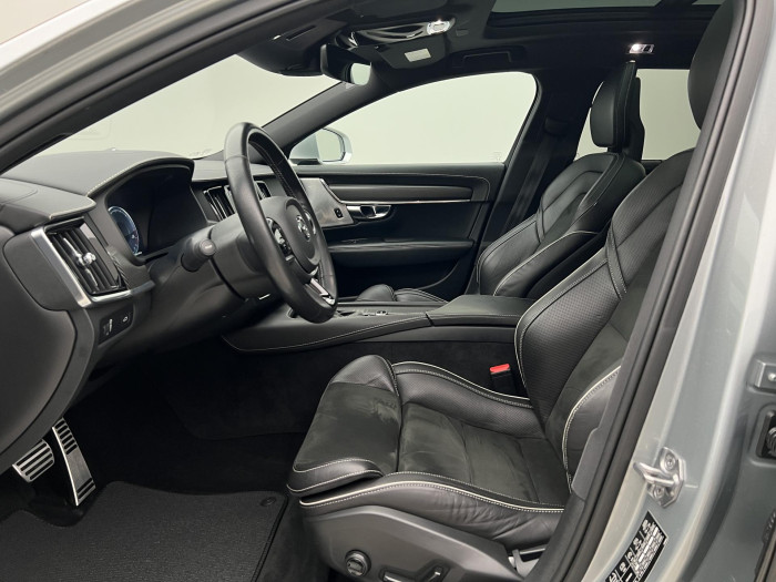 Volvo V90 D5 AWD R-DESIGN AUT CZ 2.0 d