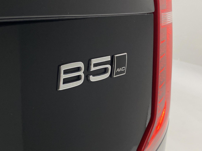 Volvo XC90 B5 AWD BRIGHT ULT. REZERVACE