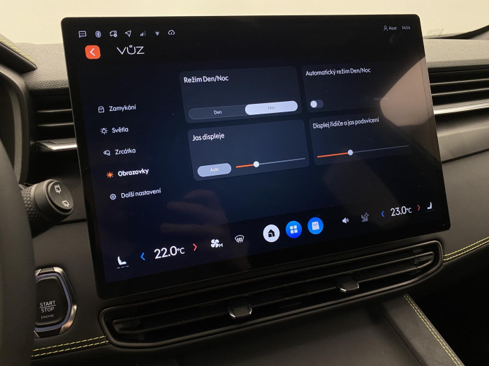 Lynk & Co 01 01 CORE PHEV