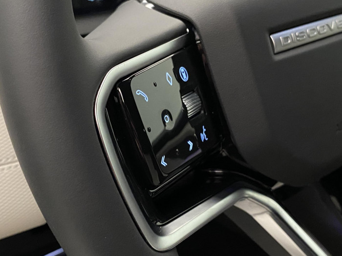 Land Rover Discovery Sport D200 R-DYNAMIC SE AWD AUT 2.0 d Dynamic SE