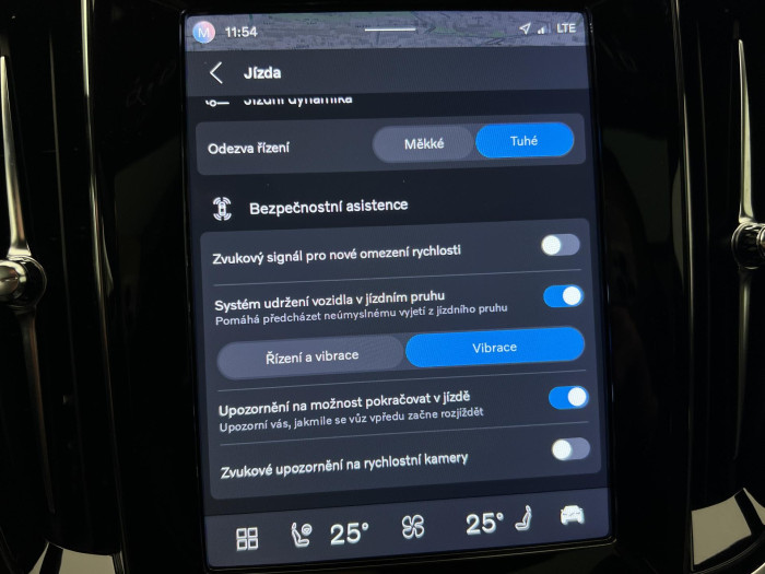 Volvo V60 B4 PLUS DARK AUT 1.maj.