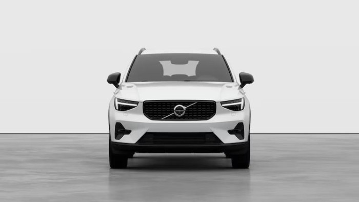 Volvo XC40 B3 DARK PLUS AUT