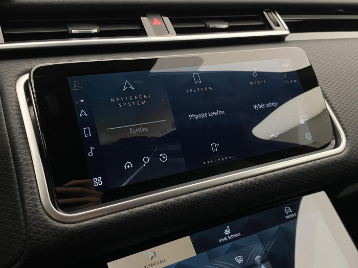 Land Rover Range Rover Velar D200 R-DYNAMIC SE AWD AUT 2.0 d Dynamic SE