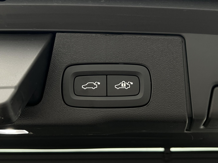 Volvo XC60 B5 AWD ULTRA BLACK EDITION AUT 2.0 Edition