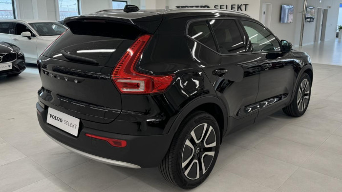 Volvo XC40 D3 MOMENTUM ADVANCED REZERVACE 2.0 d Momentum