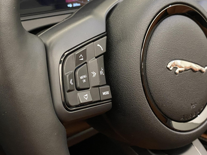 Jaguar F-Type P450 R-DYNAMIC AUT 5.0 Dynamic