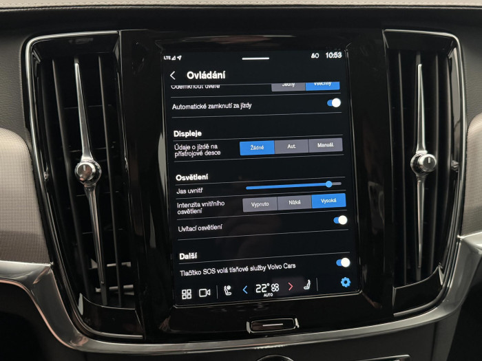 Volvo V90 CC B4 AWD PLUS CZ 1.maj