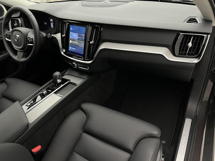 Volvo V60 CC B5 AWD PLUS BRIGHT AUT