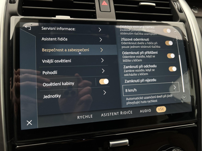 Land Rover Discovery D350 DYNAMIC HSE AWD Aut 3.0 d Dynamic