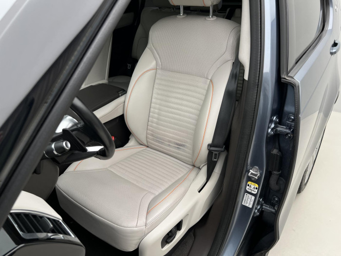 Land Rover Discovery 3.0 TDV6 HSE AWD Aut CZ