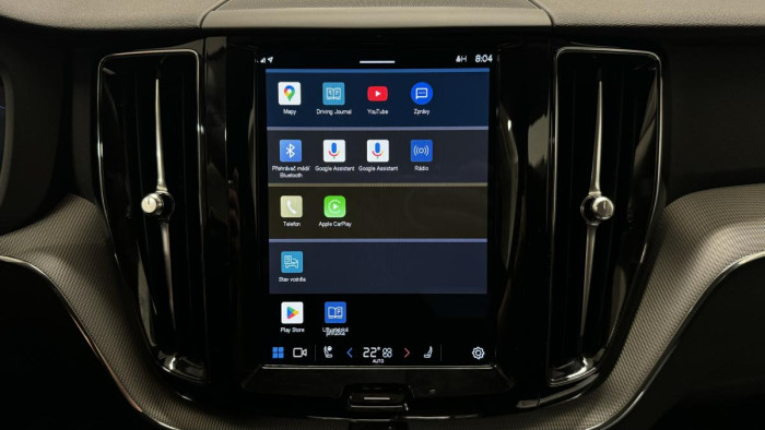 Volvo XC60 B4 PLUS DARK REZERVACE 2.0 Plus