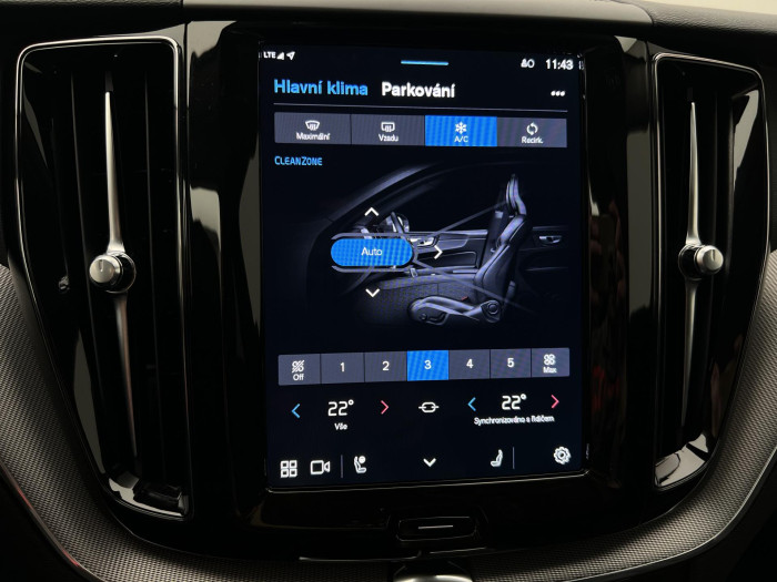 Volvo XC60 T6 AWD RECHARGE PLUS DARK AUT