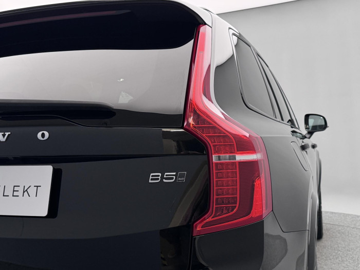 Volvo XC90 B5 AWD R-DESIGN AUT CZ