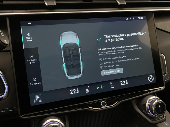 Lynk & Co 01 PHEV DCT AUT 1.maj