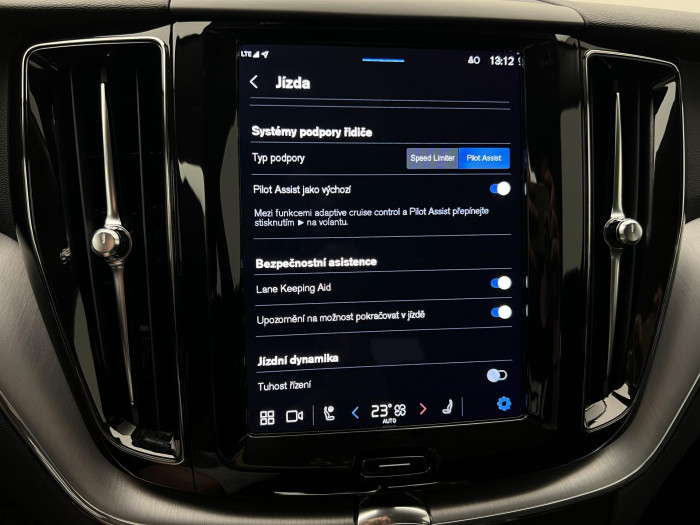 Volvo XC60 B4 AWD MOMENTUM AUT 1.maj. 2.0 Momentum