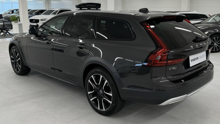 Volvo V90 CROSS COUNTRY B5 REZERVACE