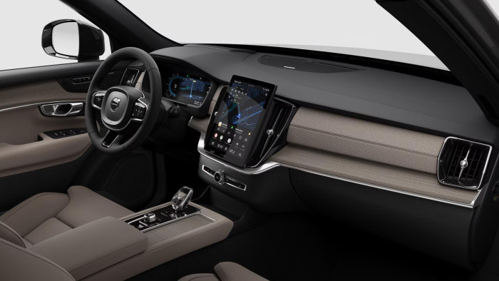 Volvo XC90 T8 AWD RECHARGE PLUS DARK AUT