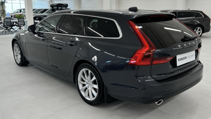 Volvo V90 D4 MOMENTUM REZERVACE 2.0 d Momentum