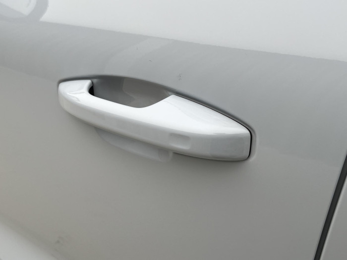 Volvo XC40 B3 DARK PLUS AUT