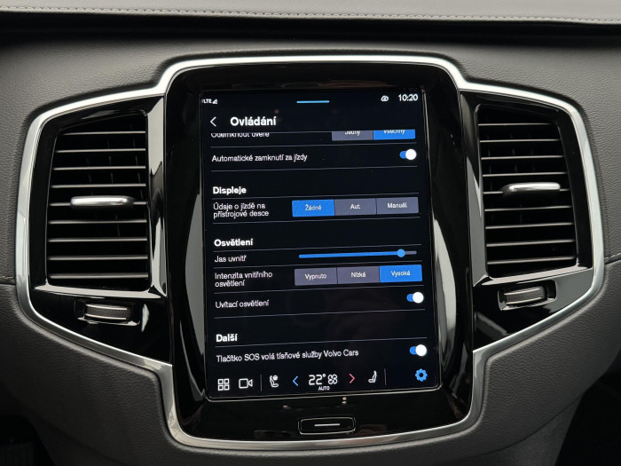 Volvo XC90 B5 AWD PLUS BRIGHT 1.maj CZ