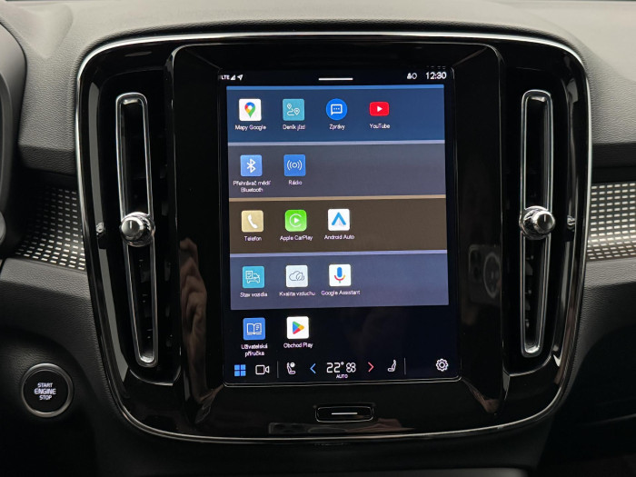 Volvo XC40 B3 DARK ULTRA CZ 1.maj