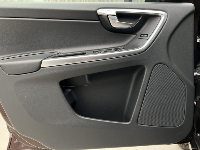 Volvo XC60 D4 SUMMUM AUT 2.0 d Summum