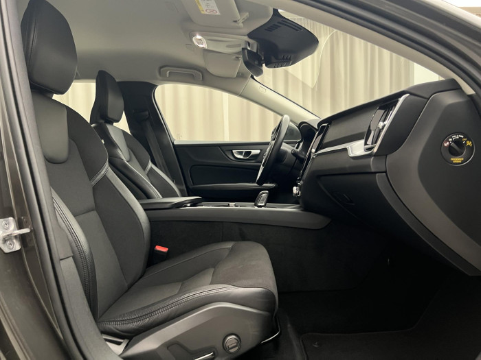 Volvo V60 B4 MOMENTUM AUT 2.0 Momentum