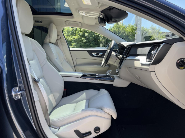 Volvo V60 T8 AWD INSCRIPTION Aut 1.maj.