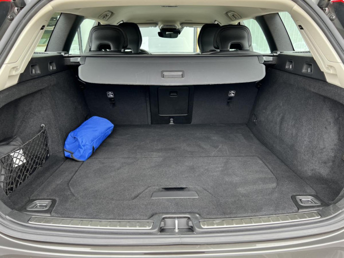 Volvo V60 CROSS COUNTRY B4 AWD Aut 1.maj