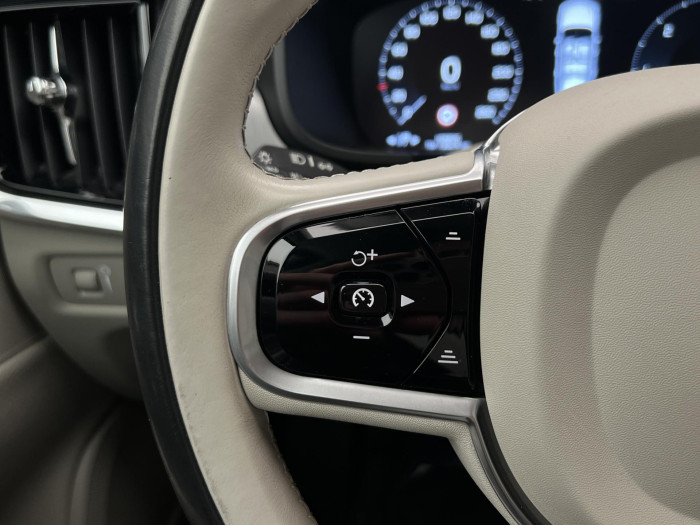 Volvo S90 D4 AWD MOMENTUM AUT CZ 2.0 d Momentum