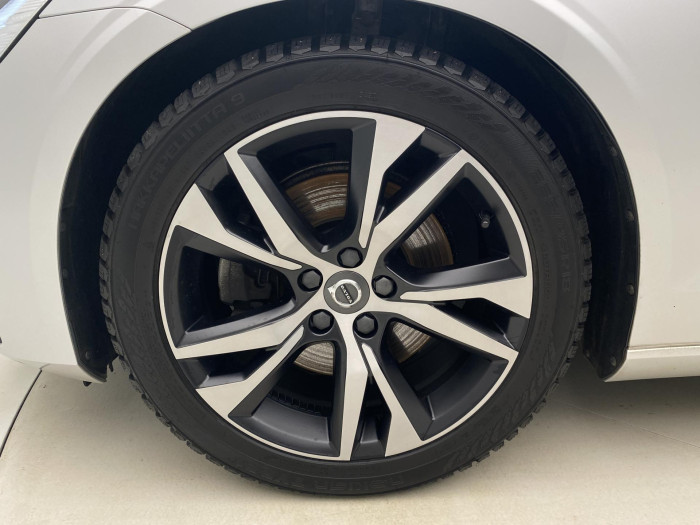 Volvo V60 B4 R-DESIGN AUT