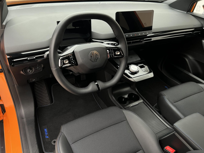 MG MG4 EV EXCLUSIVE 64 kWh CZ 1.maj. Exclusive