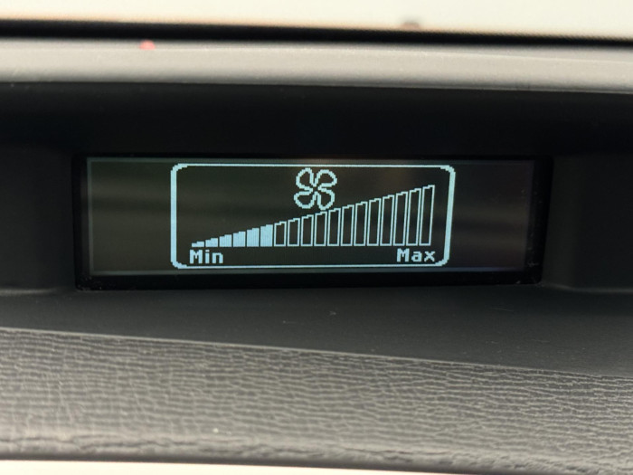 Volvo XC60 D3 AWD MOMENTUM CZ 1.maj 2.4 d Momentum