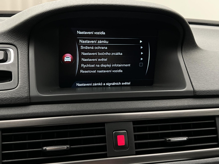 Volvo XC70 D4 AWD MOMENTUM AUT 2.4 d Momentum