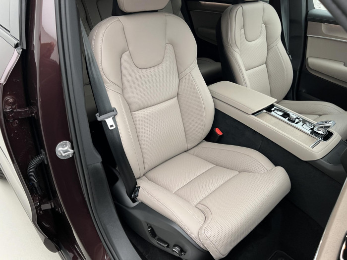 Volvo XC90 B5 AWD DARK PLUS AUT