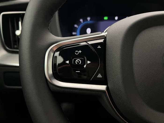 Volvo XC60 T6 AWD RECHARGE PLUS DARK AUT