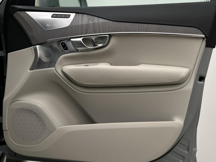 Volvo XC90 T8 AWD RECHARGE ULTRA BRIGHT